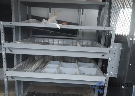 2019 Chevrolet Express 2500 Work Van z USA, uszkodzony, nr VIN 1GCWGAFP5K1298445